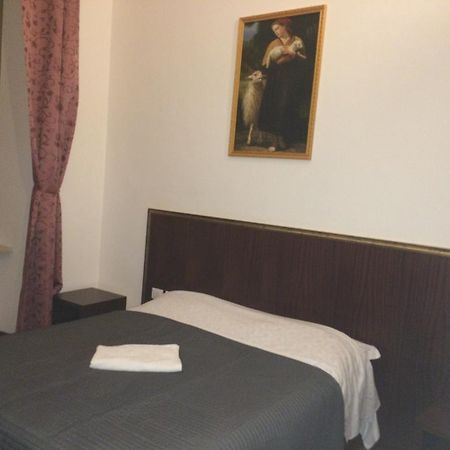 Bed and Breakfast Mille Fiori Рим Екстер'єр фото