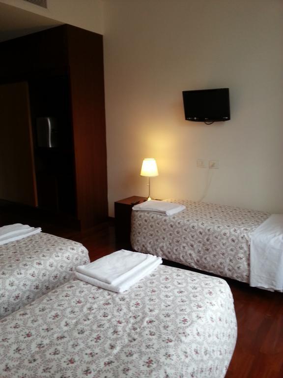 Bed and Breakfast Mille Fiori Рим Екстер'єр фото